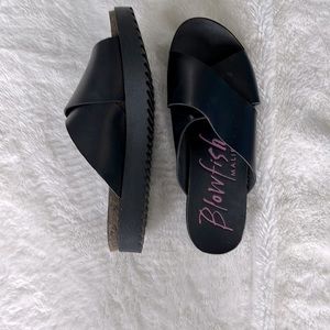 Blowfish Malibu Black Sandals / Size 7